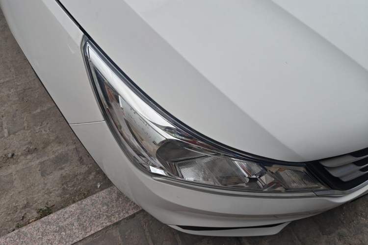 Used Baojun 310 2016 1.2L Manual Value Edition Right Front Headlight