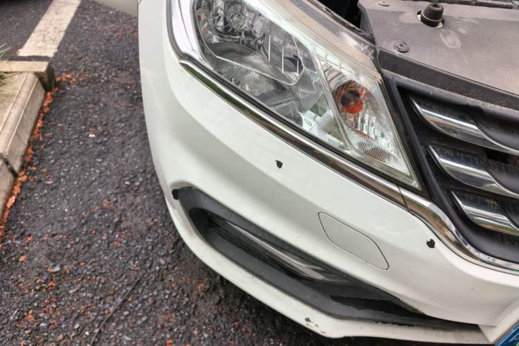 Used Baojun 310 2016 1.2L Manual Luxury Model Right Front Headlight