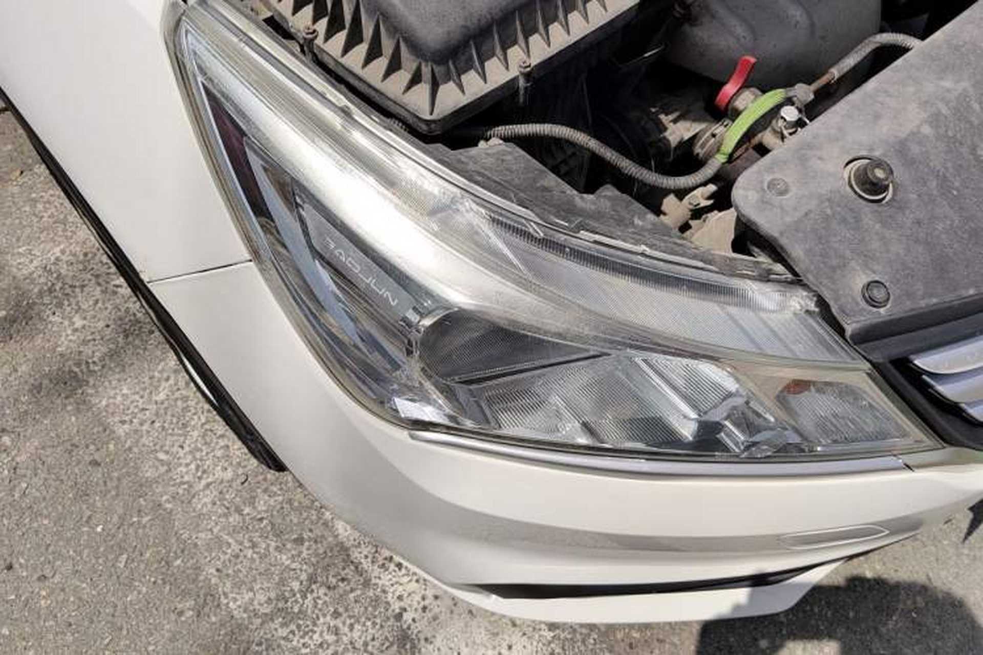 Used Baojun 310 2016 1.2L manual Comfort trim level Right Front Headlight