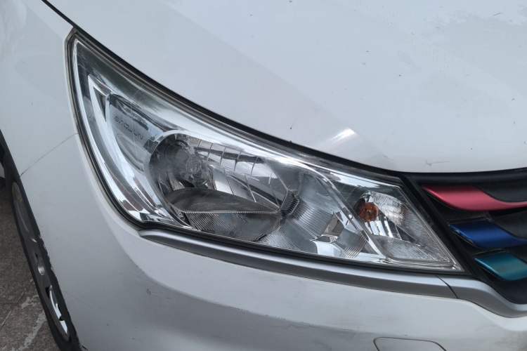 Used Baojun 310 2016 1.2L manual Comfort trim level Right Front Headlight