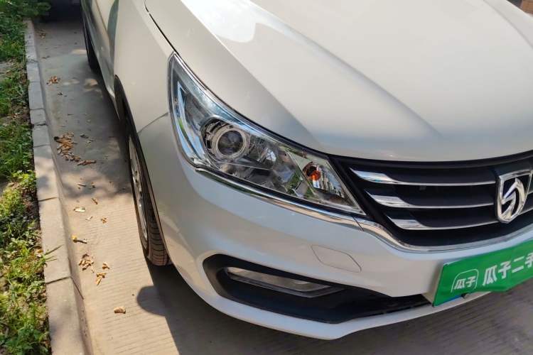 Used Baojun 310 2016 1.2L Manual Luxury Model Right Front Headlight
