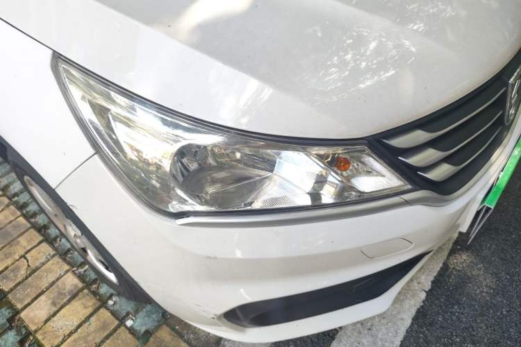 Used Baojun 310 2016 1.2L manual Comfort trim level Right Front Headlight