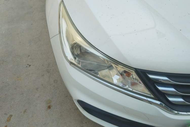Used Baojun 310 2016 1.2L Manual Luxury Model Right Front Headlight