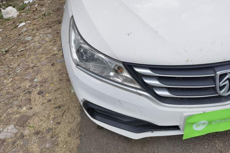 Used Baojun 310 2016 1.2L manual Comfort trim level Right Front Headlight