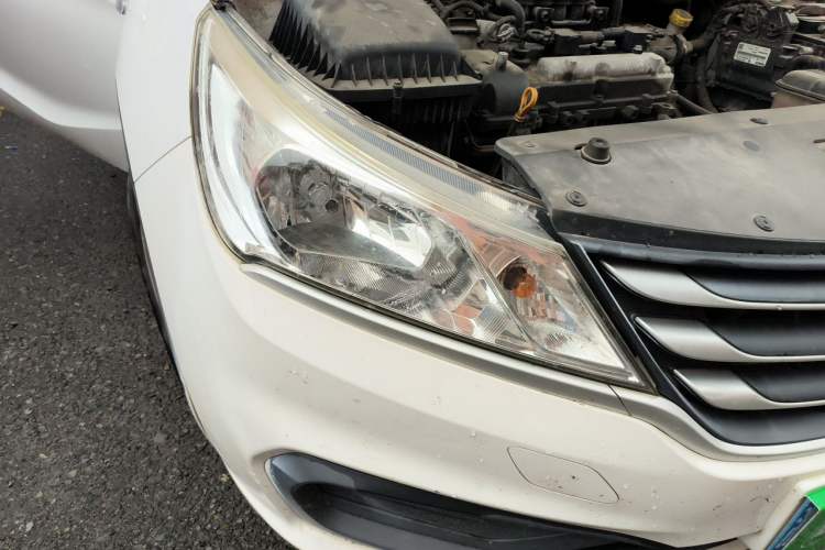 Used Baojun 310 2016 1.2L Manual Value Edition Right Front Headlight