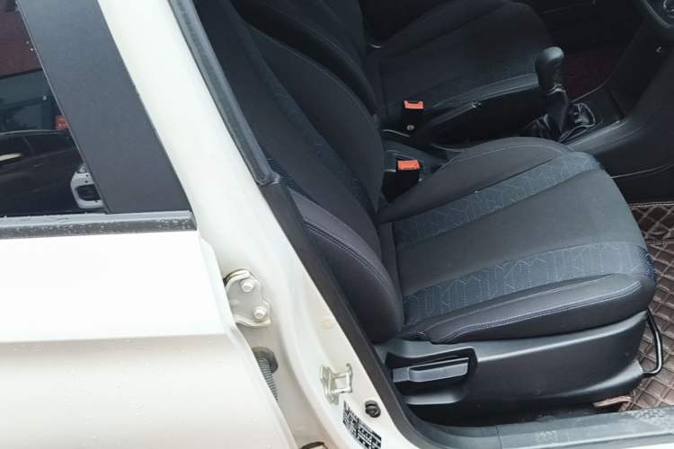 Used Baojun 310 2016 1.2L Manual Value Edition Right Front Seat