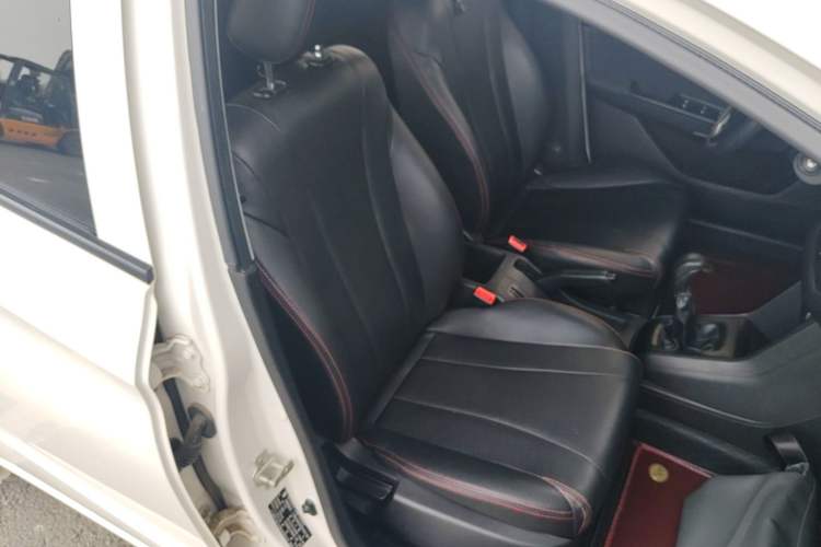 Used Baojun 310 2016 1.2L manual Comfort trim level Right Front Seat