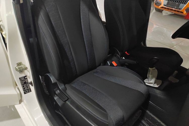 Used Baojun 310 2016 1.2L manual Comfort trim level Right Front Seat