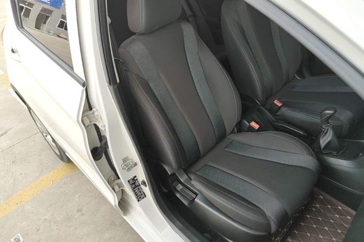 Used Baojun 310 2016 1.2L manual Comfort trim level Right Front Seat