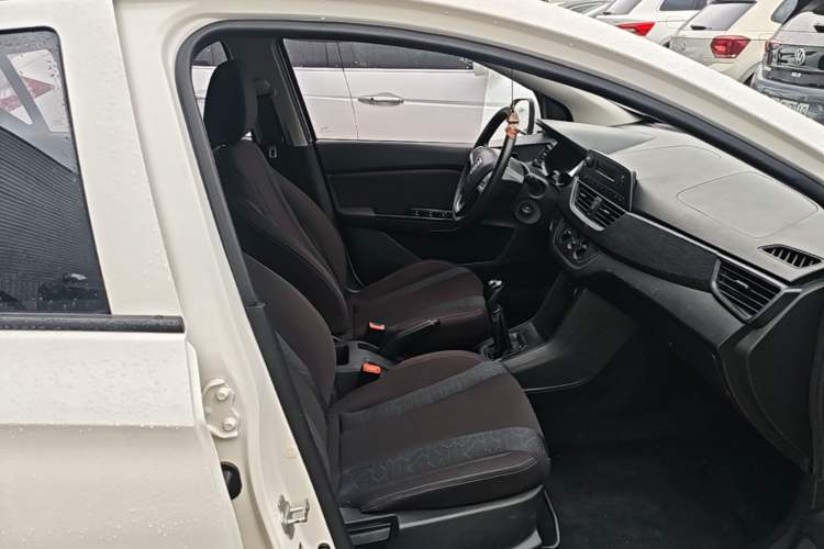 Used Baojun 310 2016 1.2L manual Comfort trim level Right Front Seat
