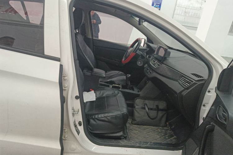 Used Baojun 310 2016 1.2L manual Comfort trim level Right Front Seat