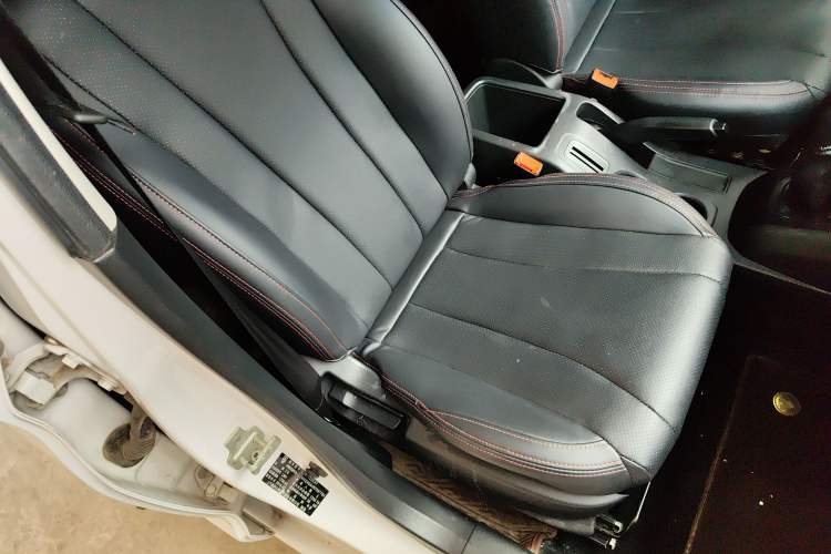 Used Baojun 310 2016 1.2L manual Comfort trim level Right Front Seat