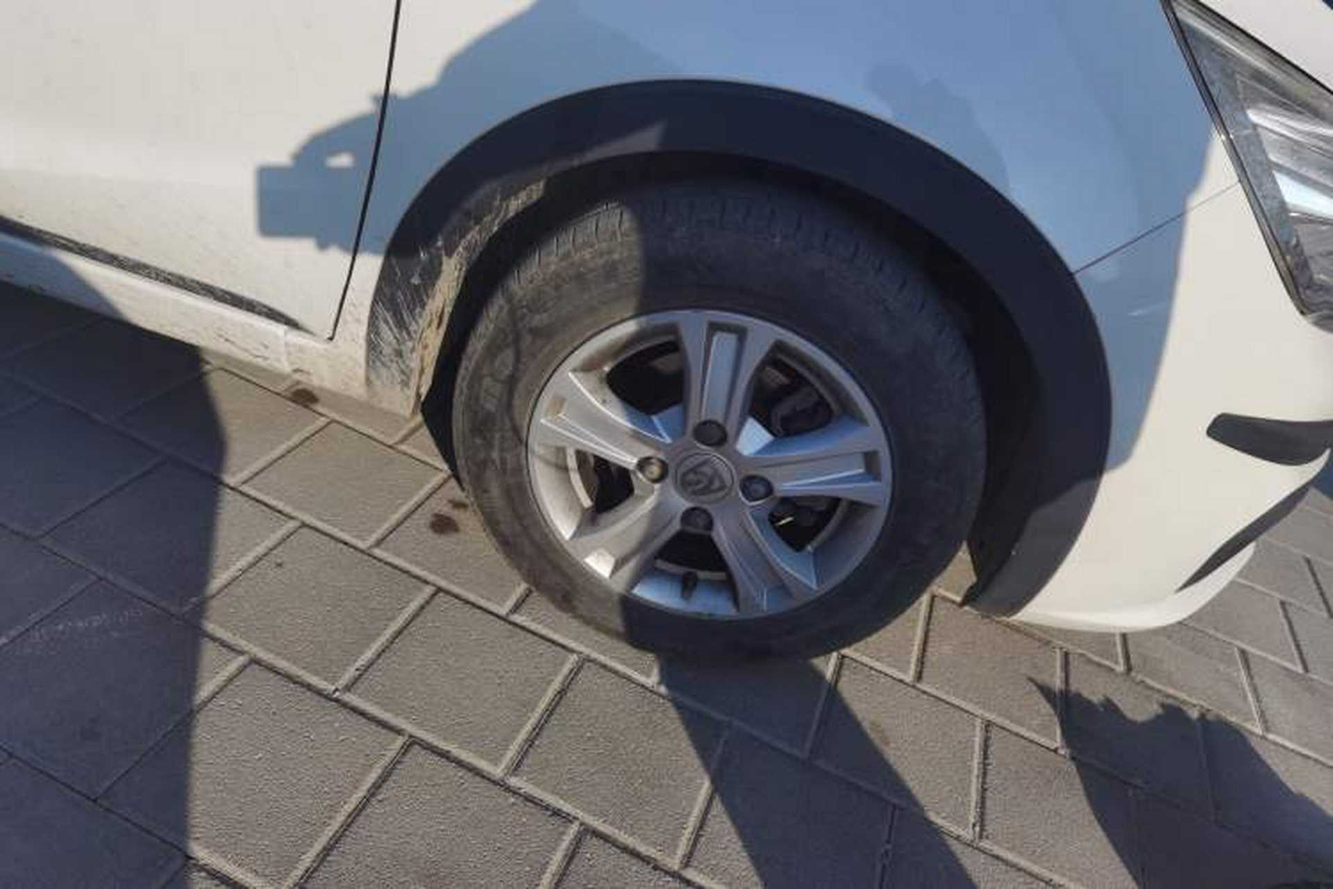 Used Baojun 310 2016 1.2L Manual Luxury Model Right Front Wheel Hub