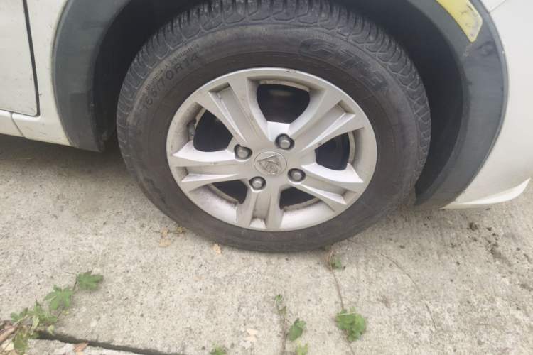 Used Baojun 310 2016 1.2L Manual Fashionable Edition Right Front Wheel Hub