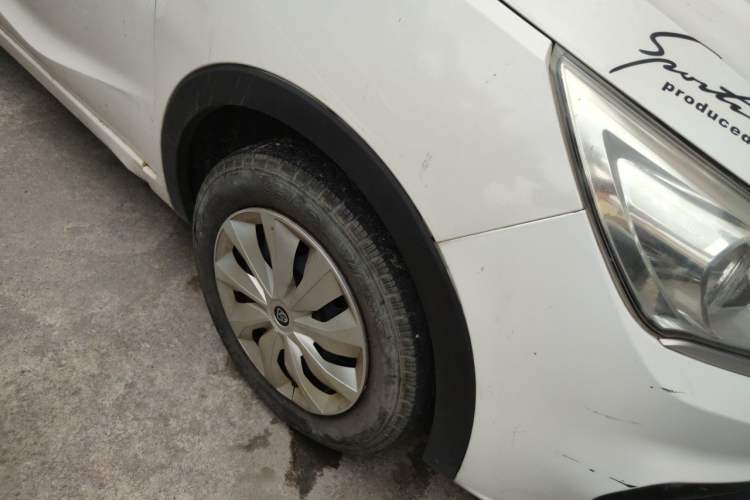 Used Baojun 310 2016 1.2L Manual Value Edition Right Front Wheel Hub