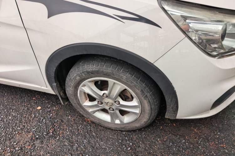 Used Baojun 310 2016 1.2L Manual Luxury Model Right Front Wheel Hub