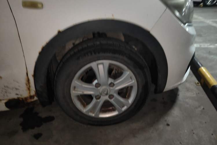 Used Baojun 310 2016 1.2L manual Comfort trim level Right Front Wheel Hub