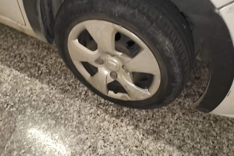 Used Baojun 310 2016 1.2L Manual Value Edition Right Front Wheel Hub