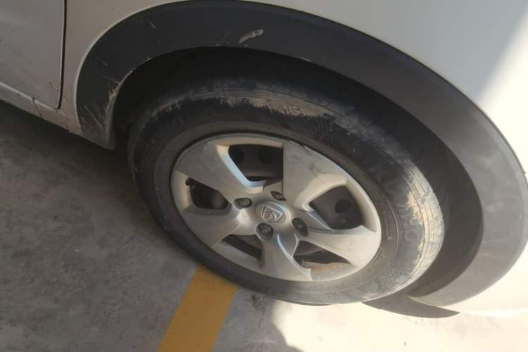 Used Baojun 310 2016 1.2L manual Comfort trim level Right Front Wheel Hub