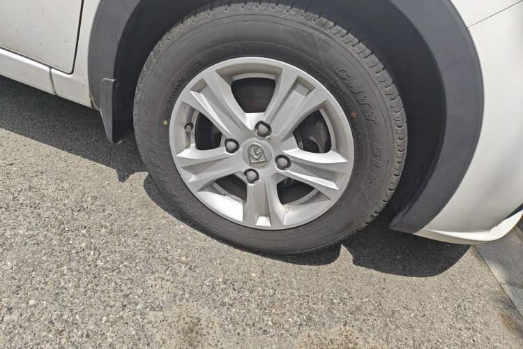 Used Baojun 310 2016 1.2L Manual Fashionable Edition Right Front Wheel Hub