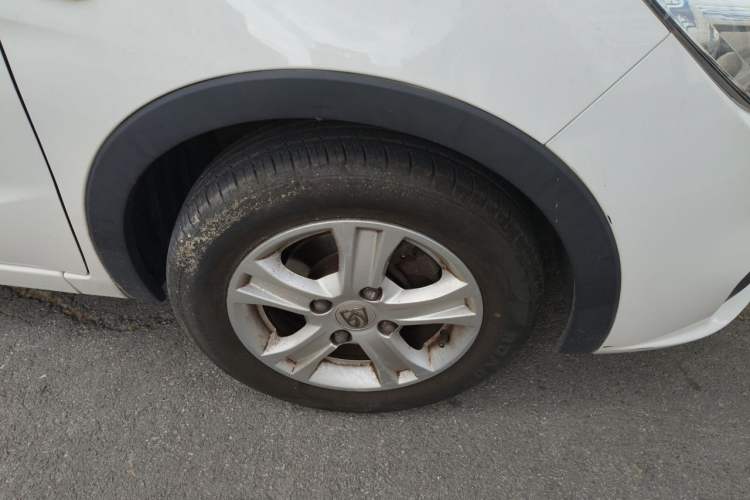 Used Baojun 310 2016 1.2L Manual Fashionable Edition Right Front Wheel Hub