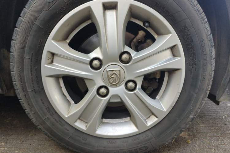 Used Baojun 310 2016 1.2L Manual Luxury Model Right Front Wheel Hub