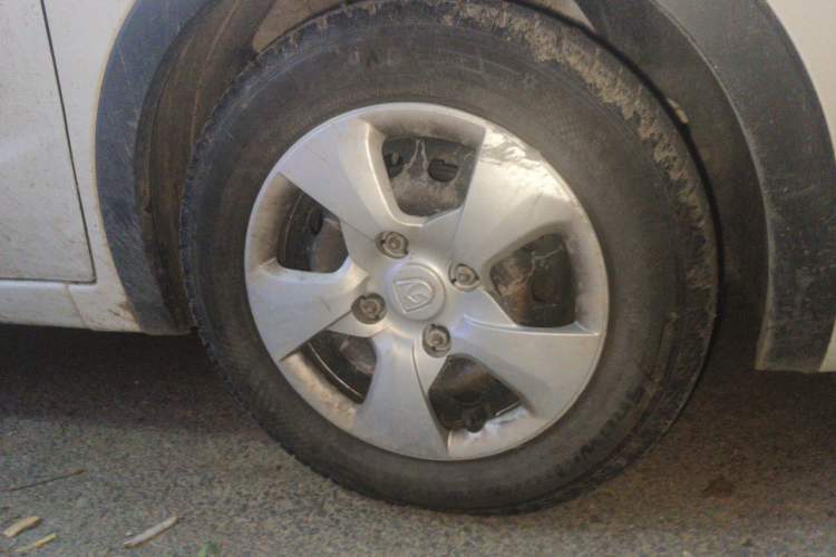 Used Baojun 310 2016 1.2L manual Comfort trim level Right Front Wheel Hub