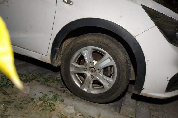 Used Baojun 310 2016 1.2L manual Comfort trim level Right Front Wheel Hub