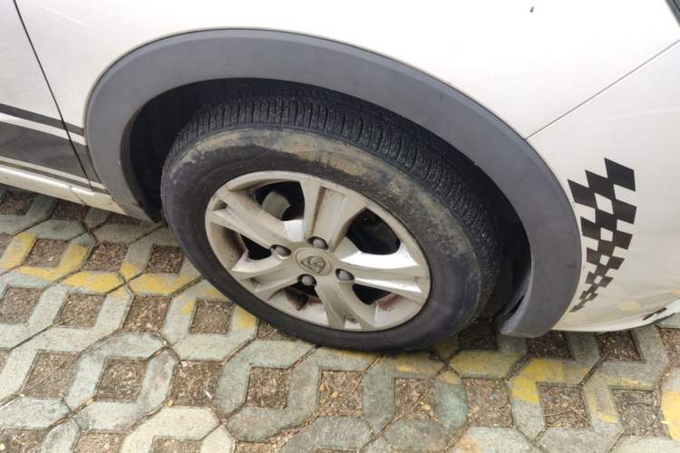 Used Baojun 310 2016 1.2L Manual Luxury Model Right Front Wheel Hub