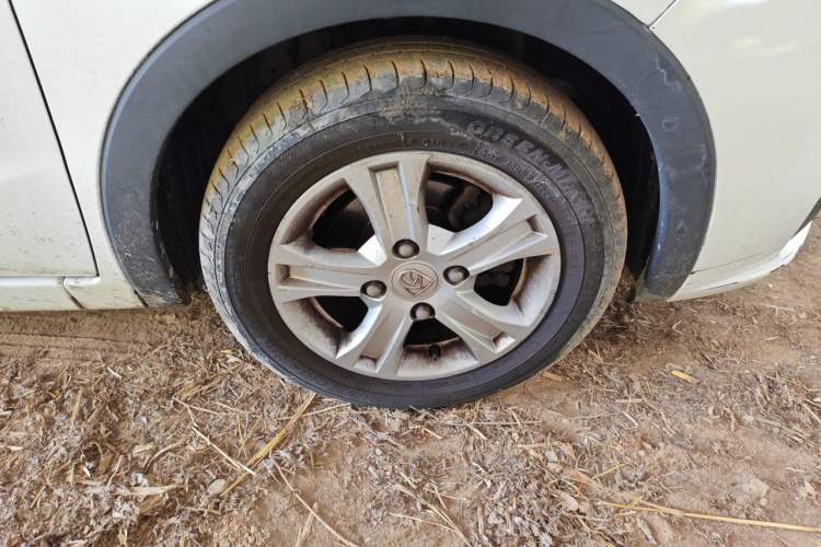 Used Baojun 310 2016 1.2L Manual Luxury Model Right Front Wheel Hub
