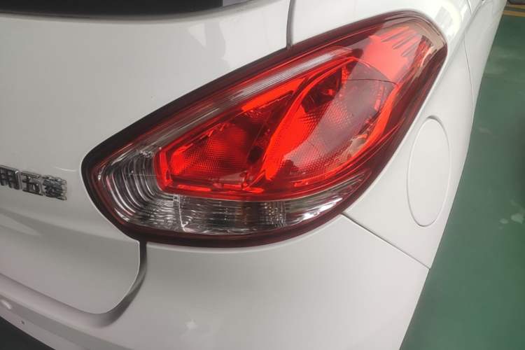 Used Baojun 310 2016 1.2L manual Comfort trim level Right Rear Taillight