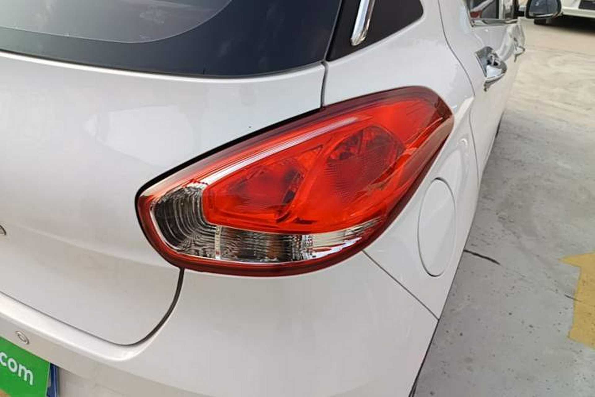 Used Baojun 310 2016 1.2L manual Comfort trim level Right Rear Taillight