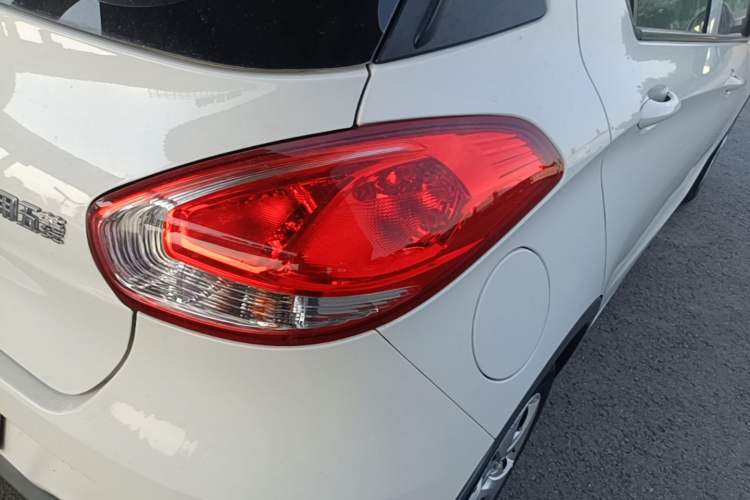 Used Baojun 310 2016 1.2L manual Comfort trim level Right Rear Taillight