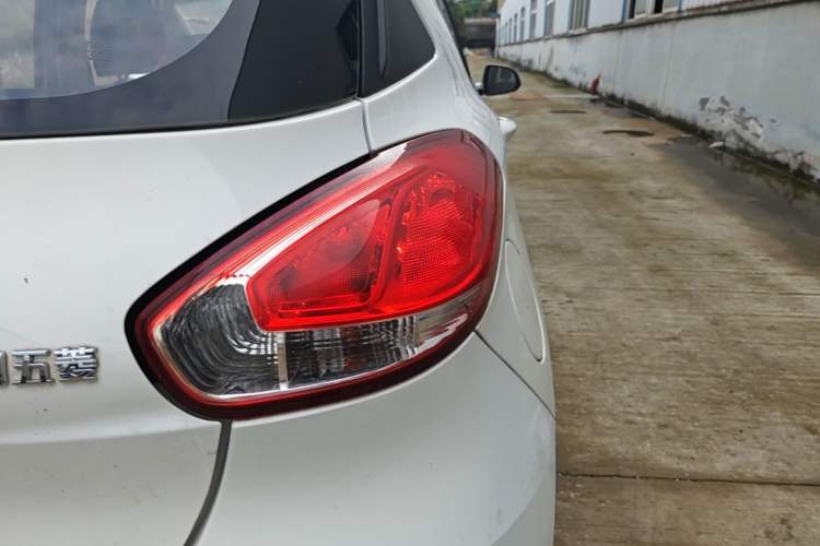 Used Baojun 310 2016 1.2L manual Comfort trim level Right Rear Taillight