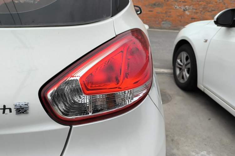 Used Baojun 310 2016 1.2L manual Comfort trim level Right Rear Taillight