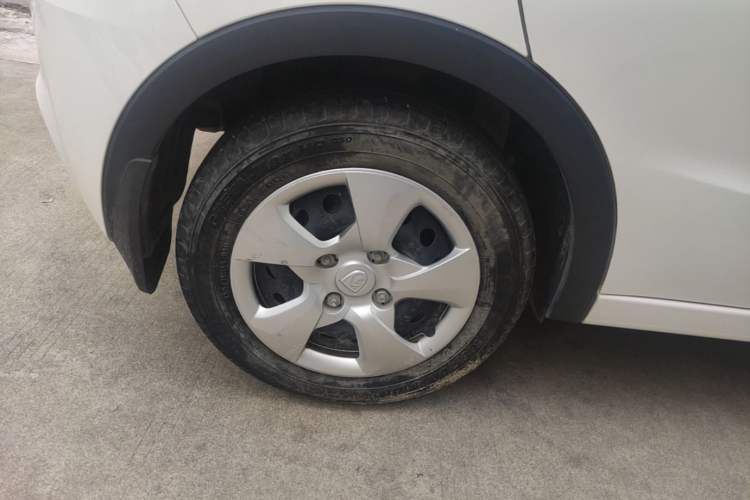Used Baojun 310 2016 1.2L Manual Value Edition Right Rear Wheel Hub
