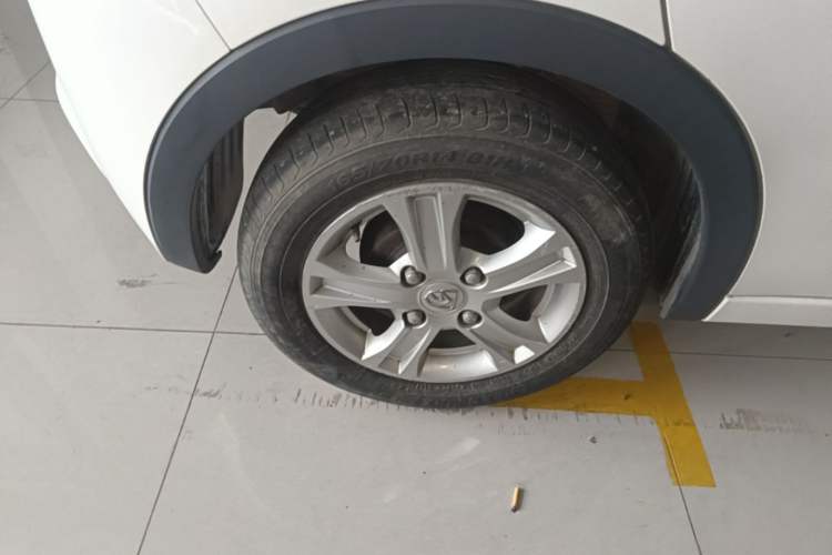 Used Baojun 310 2016 1.2L Manual Luxury Model Right Rear Wheel Hub