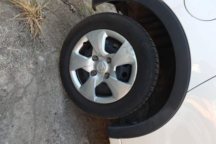 Used Baojun 310 2016 1.2L Manual Value Edition Right Rear Wheel Hub