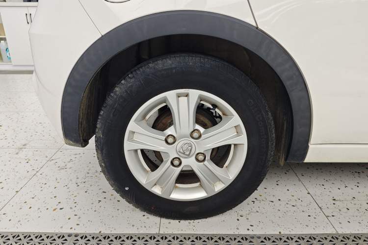 Used Baojun 310 2016 1.2L Manual Luxury Model Right Rear Wheel Hub
