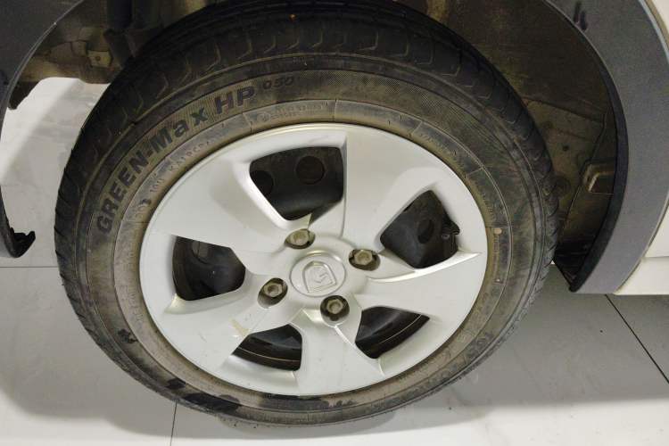 Used Baojun 310 2016 1.2L Manual Value Edition Right Rear Wheel Hub