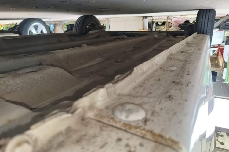 Used Baojun 310 2016 1.2L manual Comfort trim level Right Side Sill