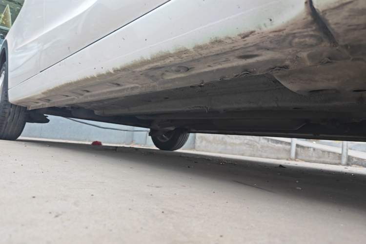 Used Baojun 310 2016 1.2L Manual Luxury Model Right Side Sill