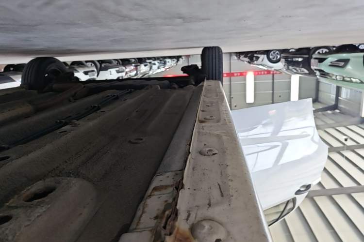 Used Baojun 310 2016 1.2L Manual Value Edition Right Side Sill