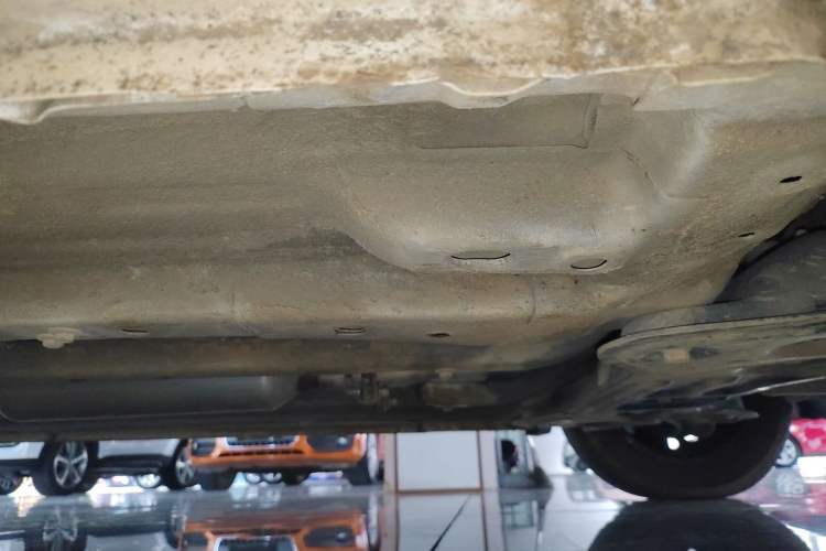 Used Baojun 310 2016 1.2L manual Comfort trim level Right Side Sill
