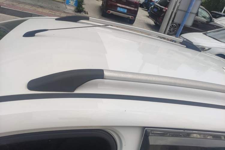 Used Baojun 310 2016 1.2L Manual Value Edition Roof