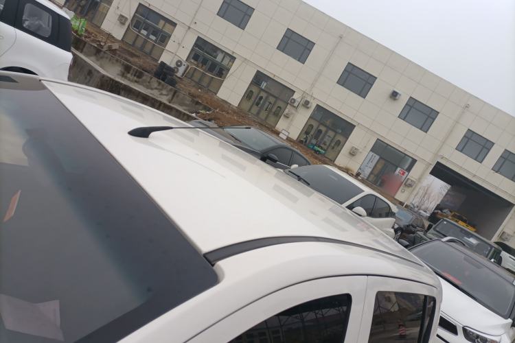 Used Baojun 310 2016 1.2L Manual Value Edition Roof