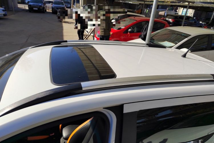 Used Baojun 310 2016 1.2L Manual Luxury Model Roof