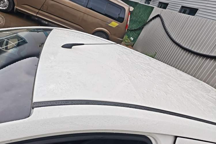 Used Baojun 310 2016 1.2L manual Comfort trim level Roof