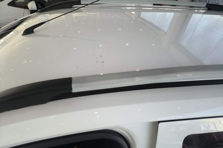 Used Baojun 310 2016 1.2L manual Comfort trim level Roof