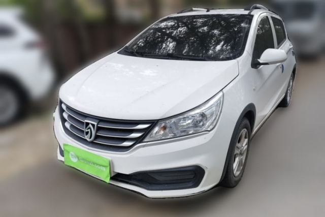 Used Baojun 310 2016 1.2L manual Comfort trim level